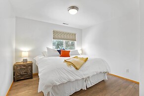 'heart of Bozeman' Townhome w/ Patio Near MSU