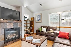 'heart of Bozeman' Townhome w/ Patio Near MSU