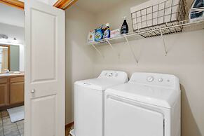 'heart of Bozeman' Townhome w/ Patio Near MSU