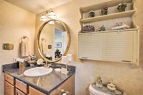 Studio in College Station w/ Expansive Deck!