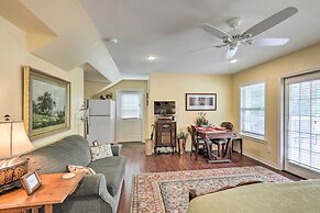 Studio in College Station w/ Expansive Deck!