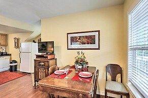 Studio in College Station w/ Expansive Deck!