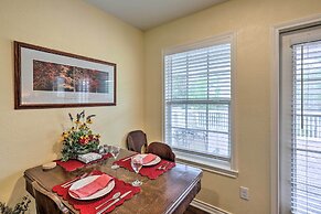 Studio in College Station w/ Expansive Deck!