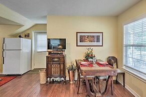 Studio in College Station w/ Expansive Deck!
