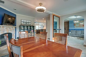 Canyon Lake Home w/ Spacious Deck & Backyard!