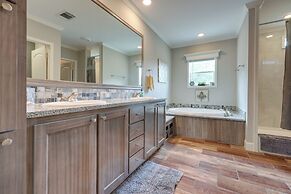 Canyon Lake Home w/ Spacious Deck & Backyard!