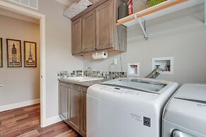 Canyon Lake Home w/ Spacious Deck & Backyard!