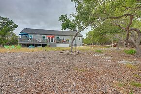 Canyon Lake Home w/ Spacious Deck & Backyard!