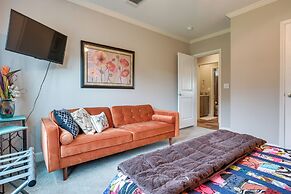 Canyon Lake Home w/ Spacious Deck & Backyard!