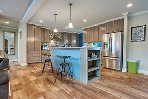 Canyon Lake Home w/ Spacious Deck & Backyard!