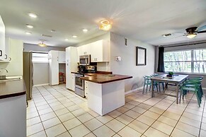 Colorful Vero Beach Vacation Rental With Pool!