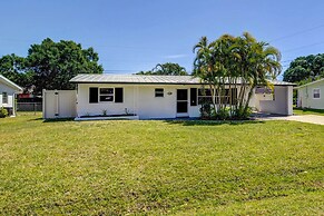 Colorful Vero Beach Vacation Rental With Pool!