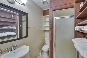 Cozy Oklahoma City Home w/ Deck & Gas Grill!