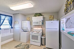 Walk to Beach: Breezy Galveston Apt w/ Deck!