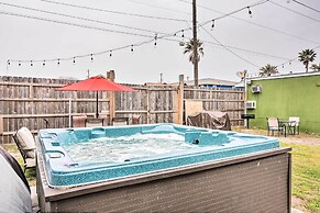 Walk to Beach: Breezy Galveston Apt w/ Deck!