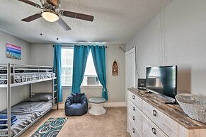 Walk to Beach: Breezy Galveston Apt w/ Deck!