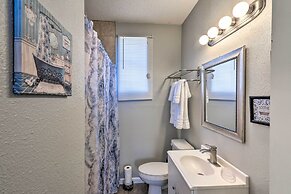 Walk to Beach: Breezy Galveston Apt w/ Deck!