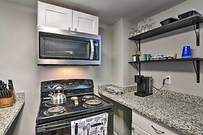 Romantic Apt: Private Patio & Shared Hot Tub!