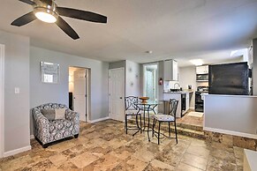 Romantic Apt: Private Patio & Shared Hot Tub!