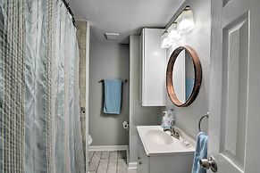 Romantic Apt: Private Patio & Shared Hot Tub!