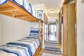 Balcony + Gulf Views: Beachfront Galveston Retreat