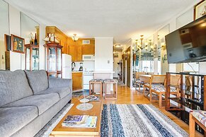 Balcony + Gulf Views: Beachfront Galveston Retreat