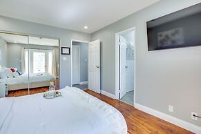 Las Vegas Retreat w/ Yard < 5 Mi to Strip!