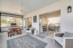 Lakefront Retreat w/ Kayaks & Fire Pit in Clermont