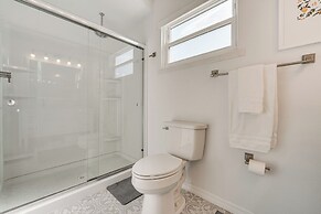 Lakefront Retreat w/ Kayaks & Fire Pit in Clermont