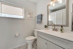 Lakefront Retreat w/ Kayaks & Fire Pit in Clermont