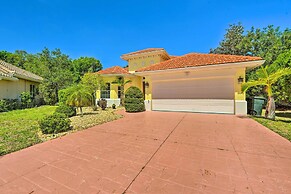 Sun-soaked Sarasota Oasis w/ Pool & Hot Tub!