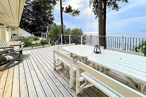 Peaceful Lakeside Retreat w/ Deck & Amazing Views!