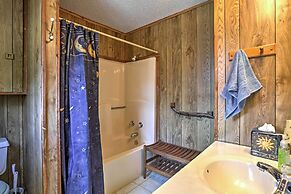 Rustic Canyon Lake Cabins w/ Hot Tub on ~ 3 Acres