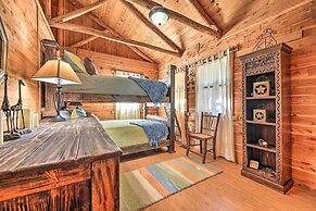 Rustic Canyon Lake Cabins w/ Hot Tub on ~ 3 Acres