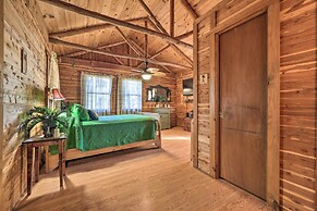 Rustic Canyon Lake Cabins w/ Hot Tub on ~ 3 Acres