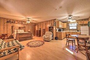 Rustic Canyon Lake Cabins w/ Hot Tub on ~ 3 Acres