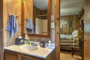 Rustic Canyon Lake Cabins w/ Hot Tub on ~ 3 Acres