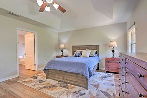 Sunny Coastal Getaway 5 Mi to Navarre Beach!