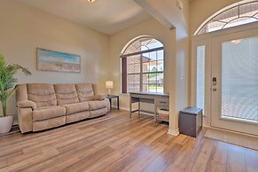 Sunny Coastal Getaway 5 Mi to Navarre Beach!