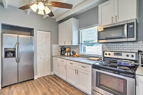 Bright Pinellas Park Getaway w/ Private Pool!