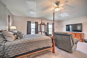 Game Room + Fenced Yard: Home Near Disney World!