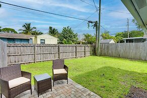 Pet-friendly Jupiter Townhome, 6 Mi to Beaches!