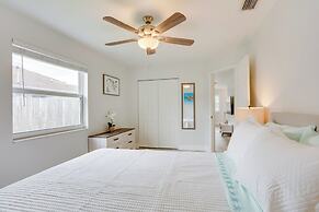 Pet-friendly Jupiter Townhome, 6 Mi to Beaches!