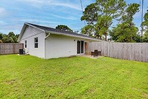 Pet-friendly Jupiter Townhome, 6 Mi to Beaches!