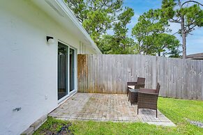 Pet-friendly Jupiter Townhome, 6 Mi to Beaches!