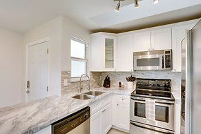 Pet-friendly Jupiter Townhome, 6 Mi to Beaches!