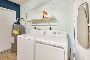 Private Pool: Family-friendly Cape Coral Retreat!