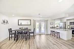 Coastal Port Charlotte Gem w/ Private Pool!