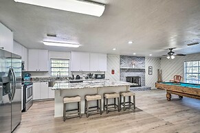 Spacious Gainesville Retreat w/ Backyard!