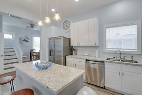 4 Blocks to Beach: Home w/ Patio in Galveston!